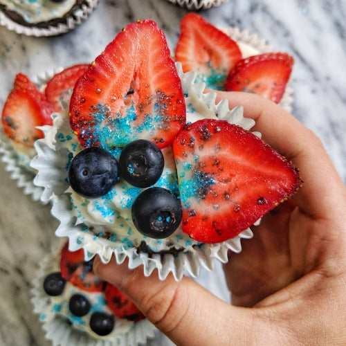 grain free fruit cupcakes - strawberry and blueberry cupcakes